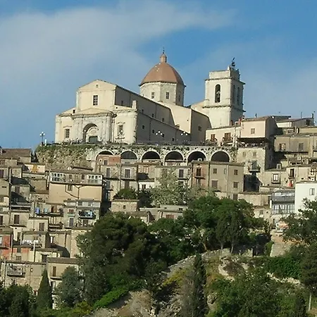 Bed & Breakfast Domus Lilio Petralia Sottana
