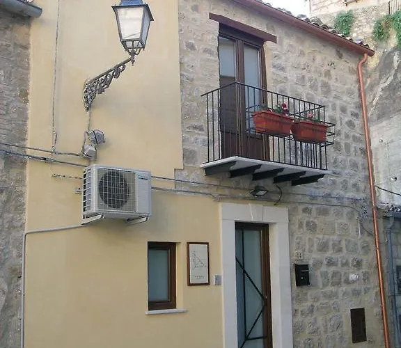 Domus Lilio Bed & Breakfast