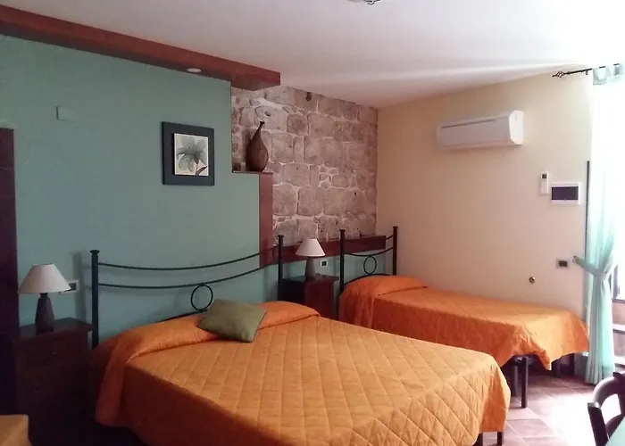 Domus Lilio Bed & Breakfast 3*