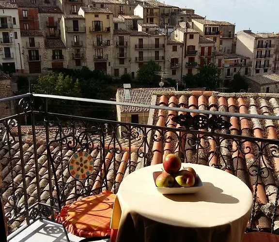 Bed & Breakfast Domus Lilio 3*